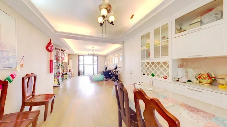 Vanke Kingdom BluBay - View 5