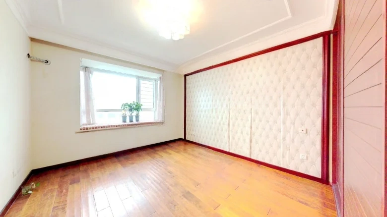 Central International - View 3