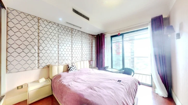 Chief SeatHOLDER或是更常见的表述方式为AbbotAbbess for宗教背景下的 - View 2