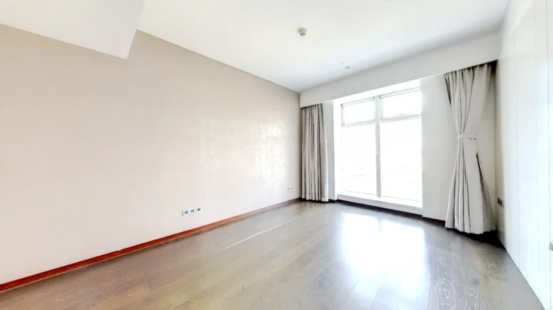 Yinzuo Linghai Gongguan - View 3