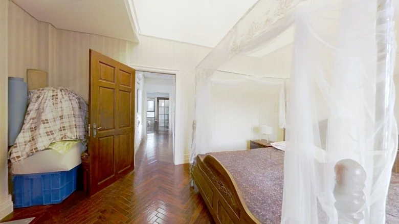 Golden River Celebrity Family Estate - View 3