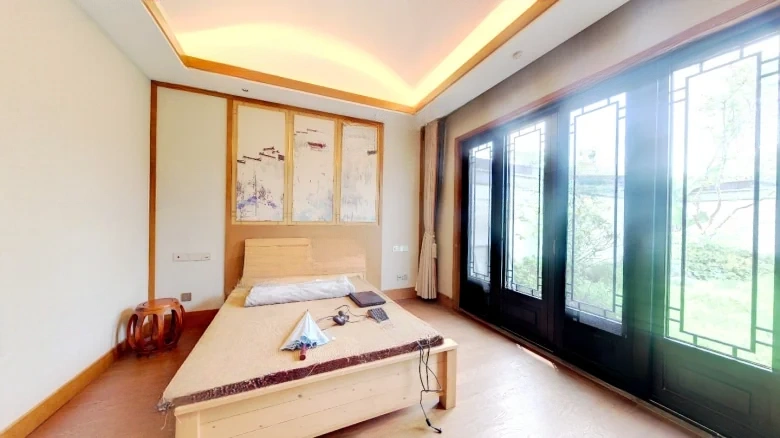 Green City Peach Blossom Spring - View 3