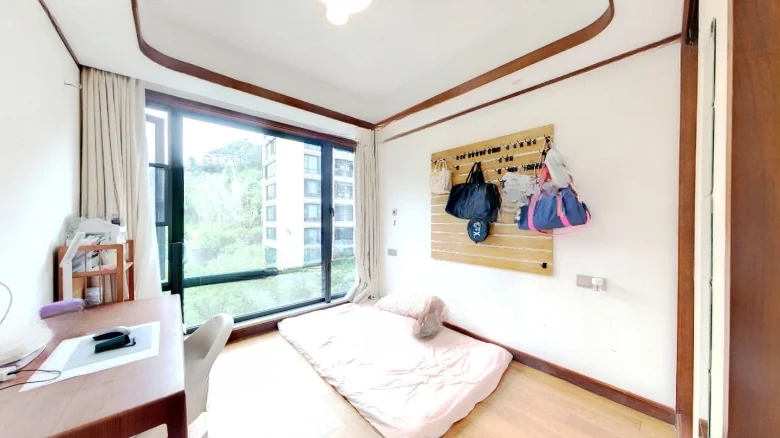 Angel Town Midstream Flowers Bloom - View 6