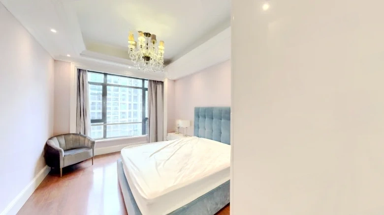 Hengda Huafu碧桂園碧桂園 would typically be translated based on its actual name, so for - View 4