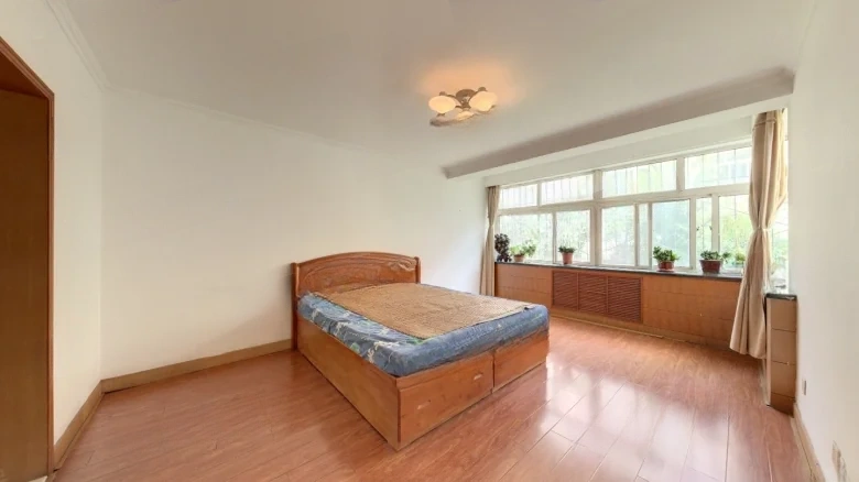 Mushroom Spring Villa - View 2