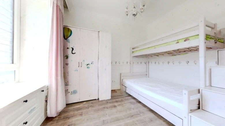 China Iron and Steel Corporation's Coastal Garden - View 3