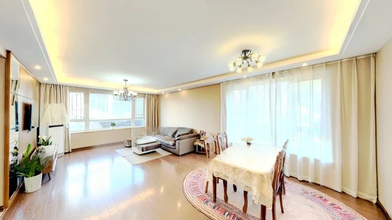 Vanke Golden Bay - View 2