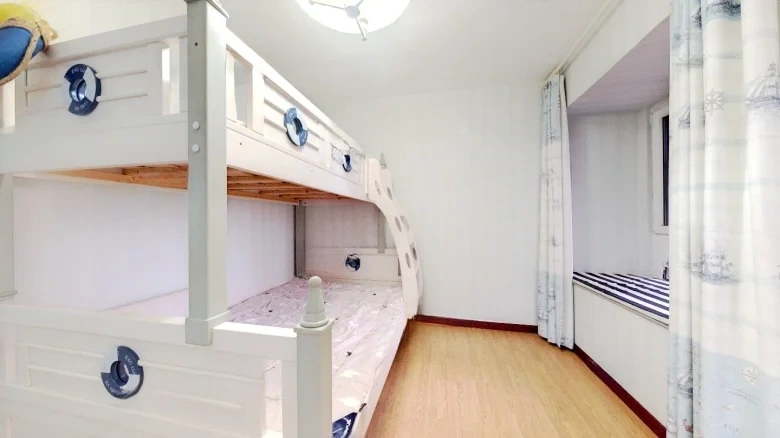 Zhonghai Silver Sea 1号 - View 3