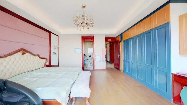 Skyscraping Stone - View 2