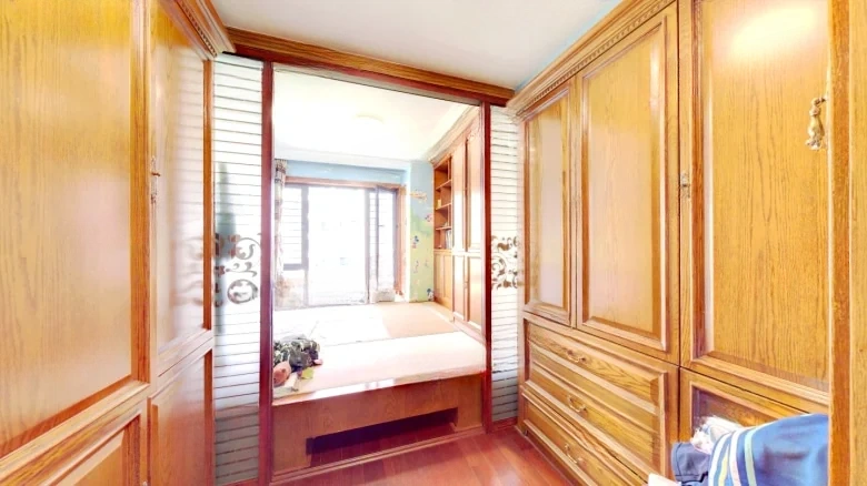 Luhua Crystal Livan Platinum Bay - View 5