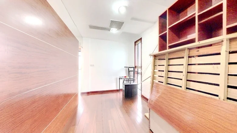 Modern Luxury Villa - View 9