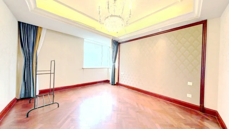 Xinhua Jin Edinburgh International Apartment - View 2