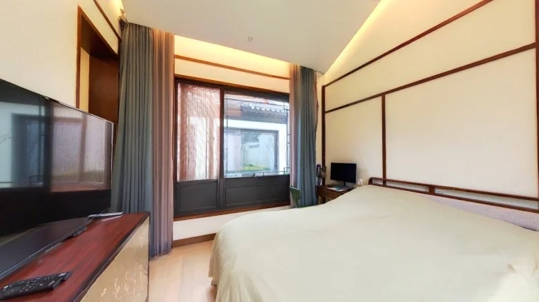 Inkstream Lake - View 4