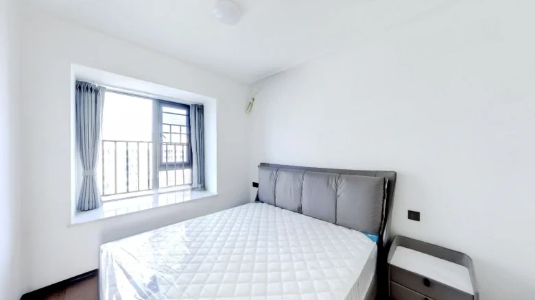 Zhuoyue Zhonghuan - View 2