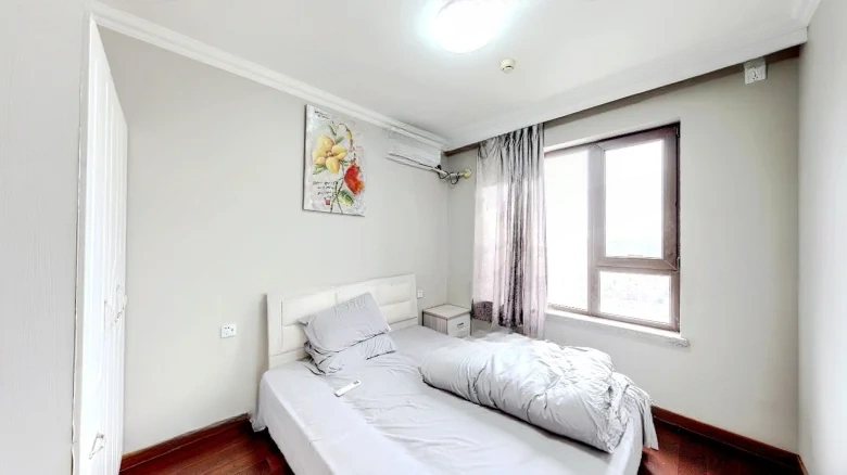 Rising Splendor Brocade Hall - View 3