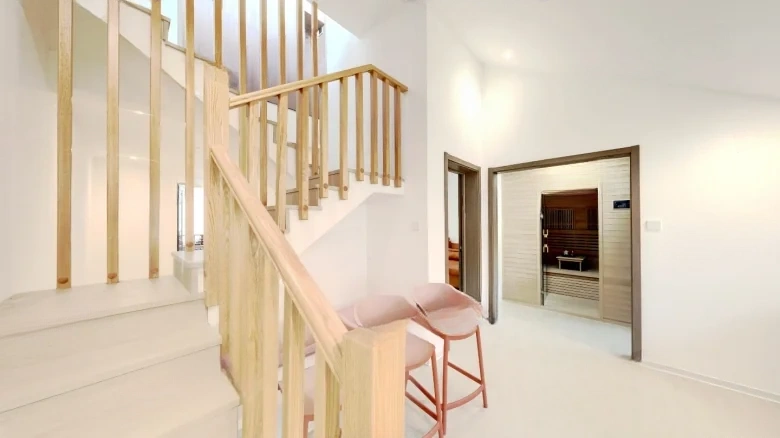 Dream Lake Villa莊 is typically how it would be rendered in English, keeping - View 7