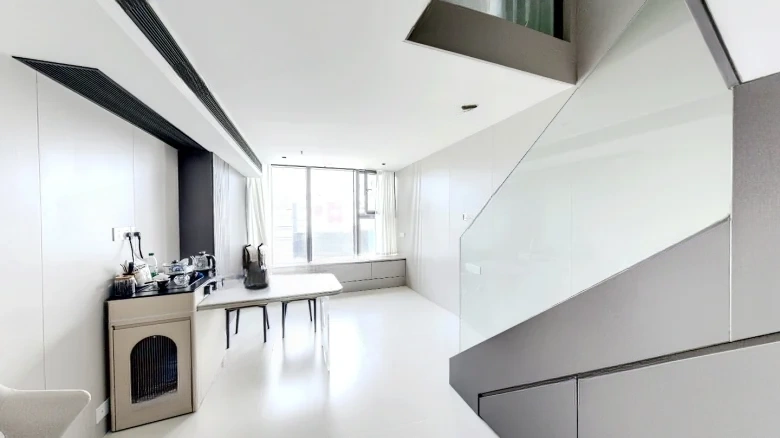 Cloud Seal · Joy Seal - View 3