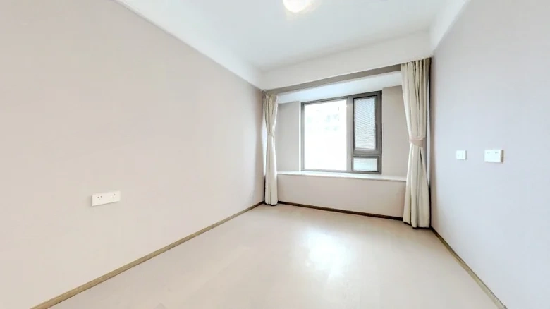 Renevolent Harmony Ocean and Cloud Courtyard - View 3