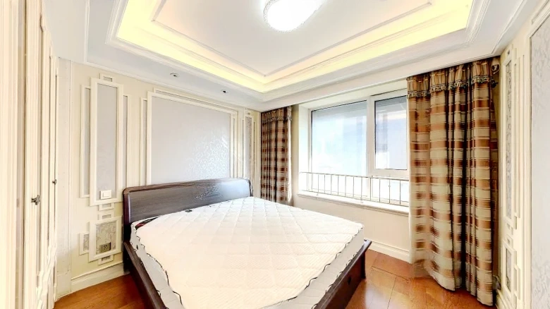 Crown Grandeur Residence - View 2