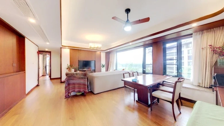 Angel Town Midstream Flowers Bloom - View 5