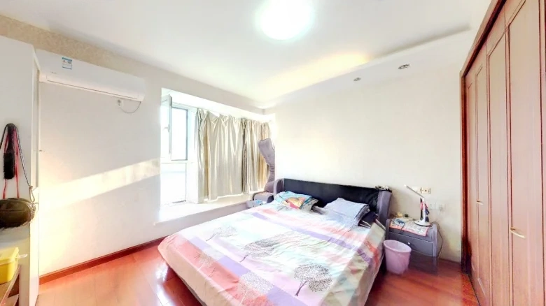 Silver City West Bank International District III - View 4