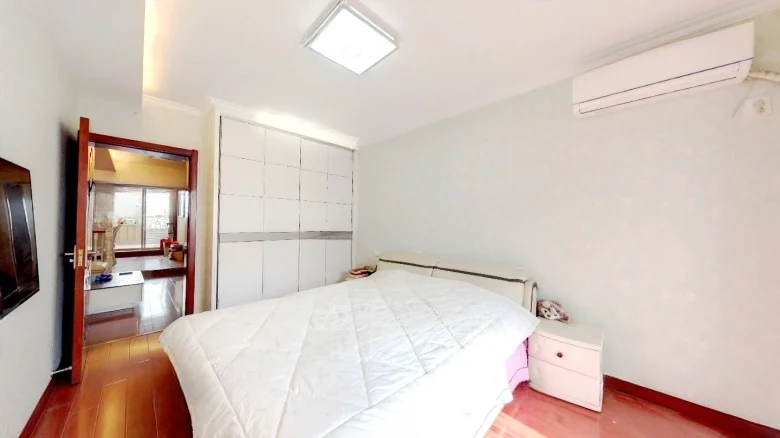 Palace Manor Street - View 3