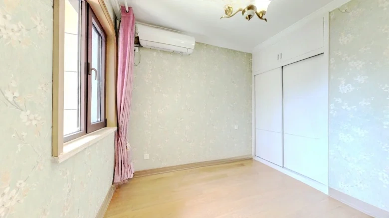 Golden Land Joy Peak - View 2