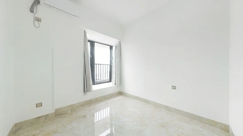 Omnipresence Golden Sand Bay Plaza - View 4