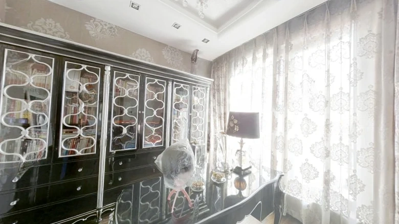 East District of Halfhill International Garden - View 4