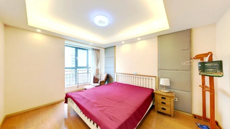 Lushang Shoufu - View 1