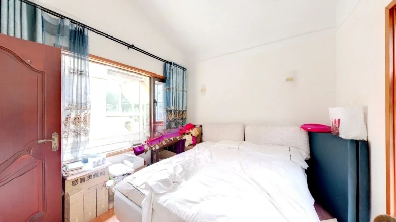 Century Peninsula Olive Valley - View 4