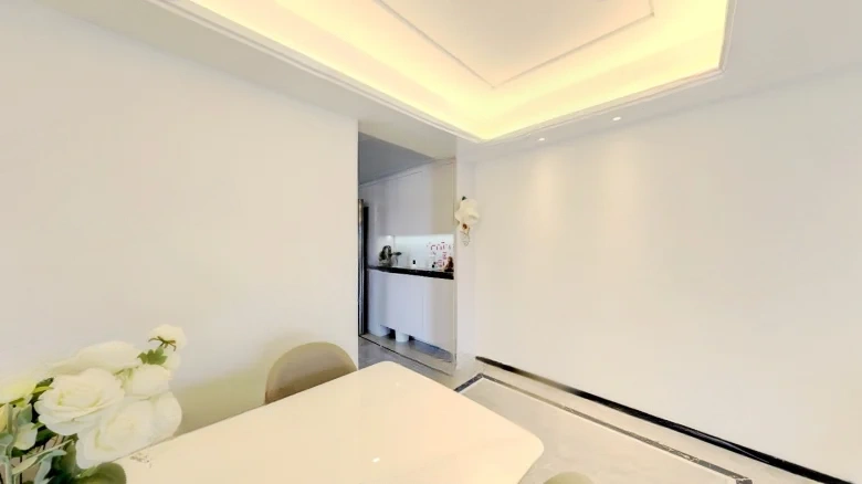 Cloud and Center - View 5