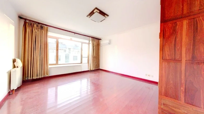 Merrill Town Lao Mountain - View 4