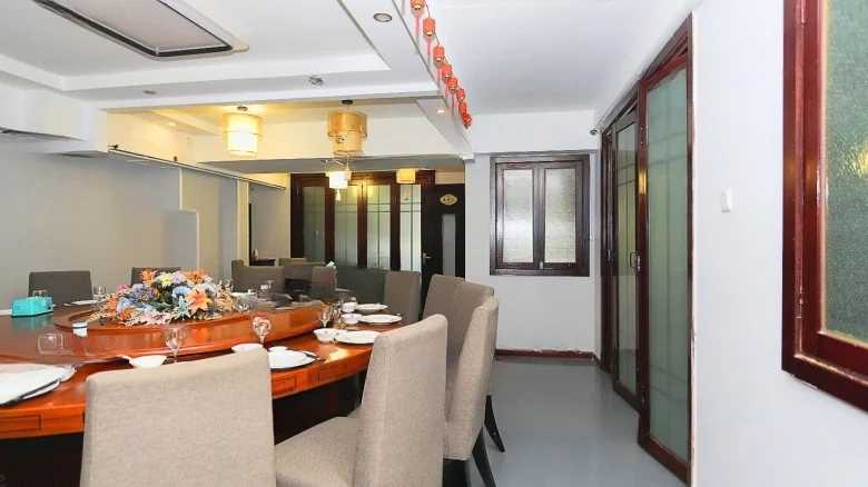 Wealth Mall - View 6