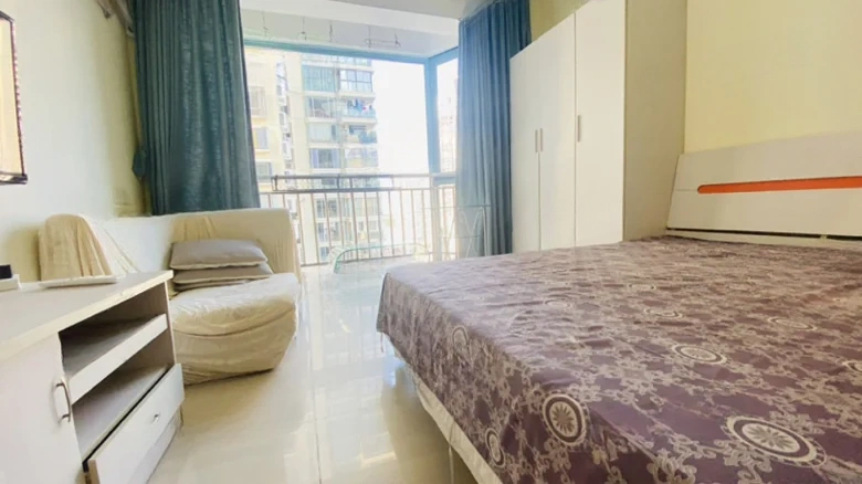 State Trade Golden Coast Beach - View 2