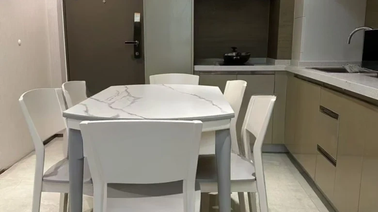 Huayuan Hu Times - View 4