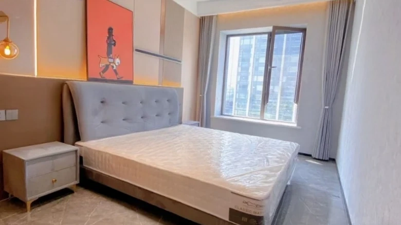 Crescent Mansion Huaronyuefu The translation provided is a direct phonetic translation as - View 3