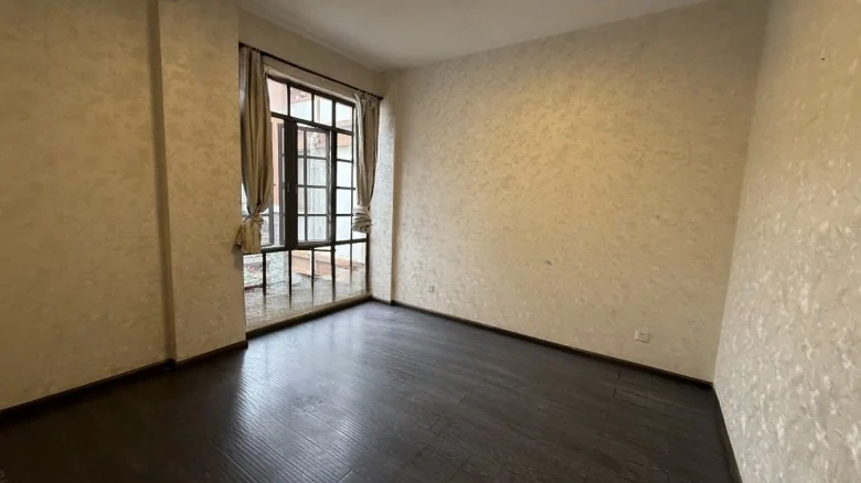 Fragrant Water and Wind - View 4