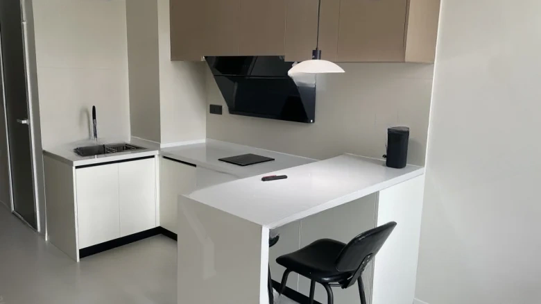 Cloud Seal · Happy Seal - View 2