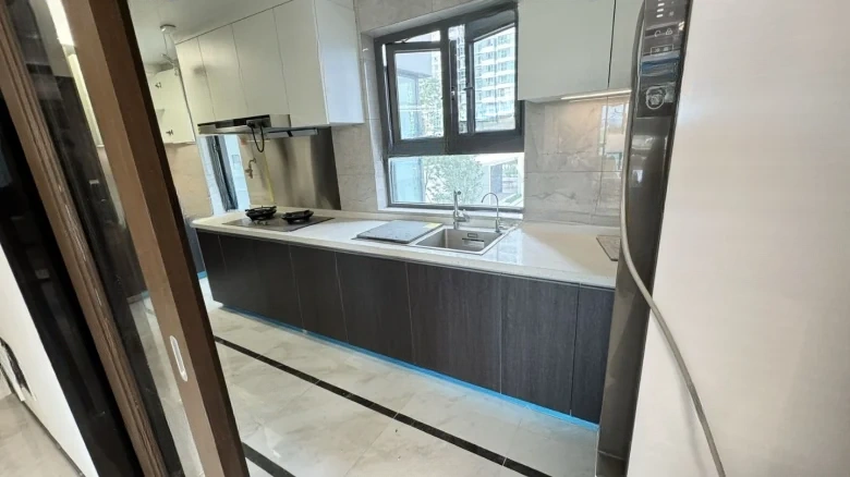 Radiant Verdant Grove - View 11