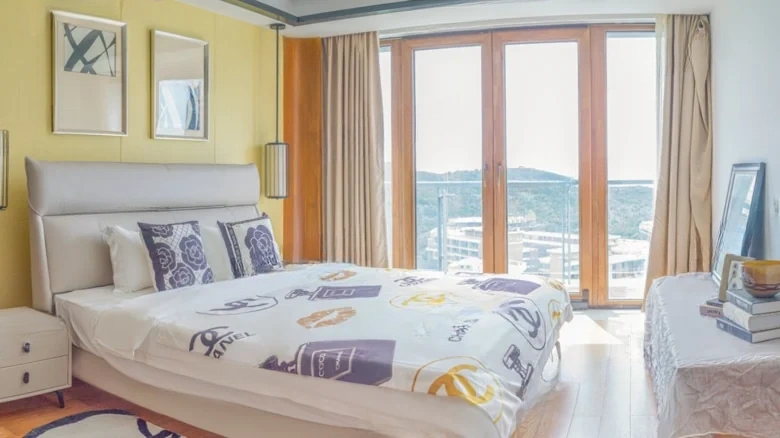 Half Mountain Peninsula - View 1