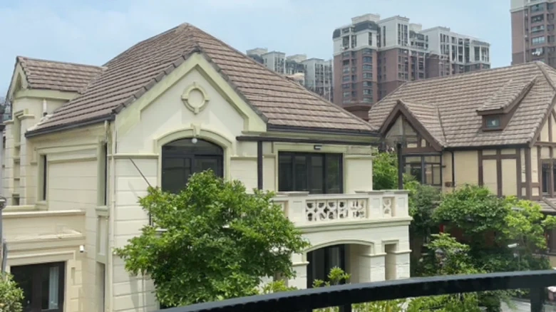 Poly Ville Leaf Language Villa - View 8