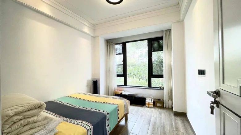 Banshan Xiangxie - View 3