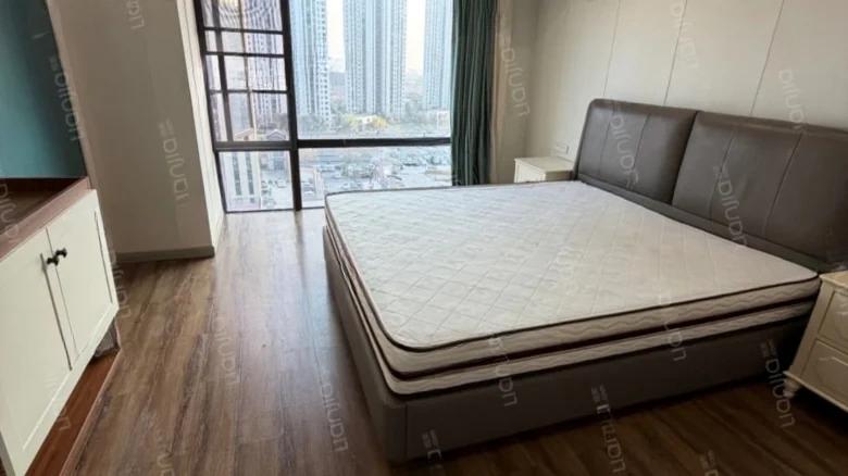 Orient World Trade Plaza - View 1