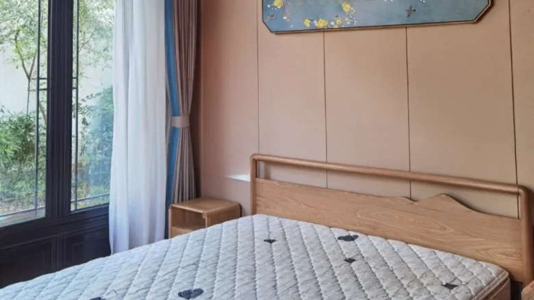 Blue City Viewing Cloud Town - View 4