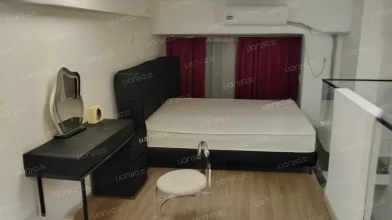 Lujin Zhonghe Plaza - View 2