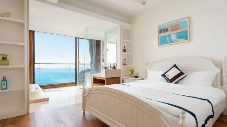 Half Mountain Peninsula Donghai Bay Phase III - View 3