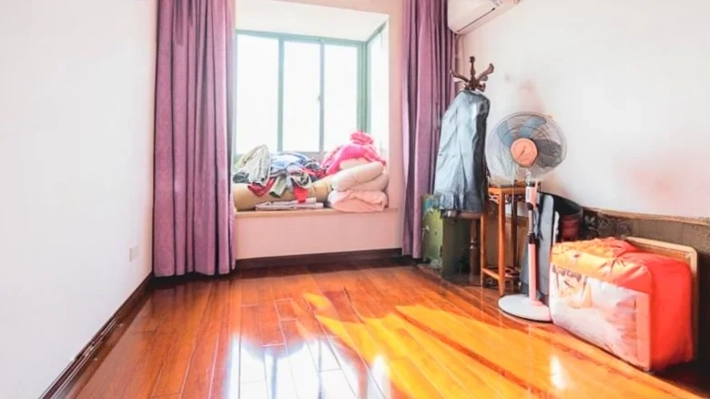 Dolphin Bay - View 3