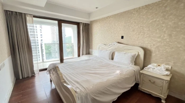 Half Mountain Peninsula Central Sea View Boulevard - View 2