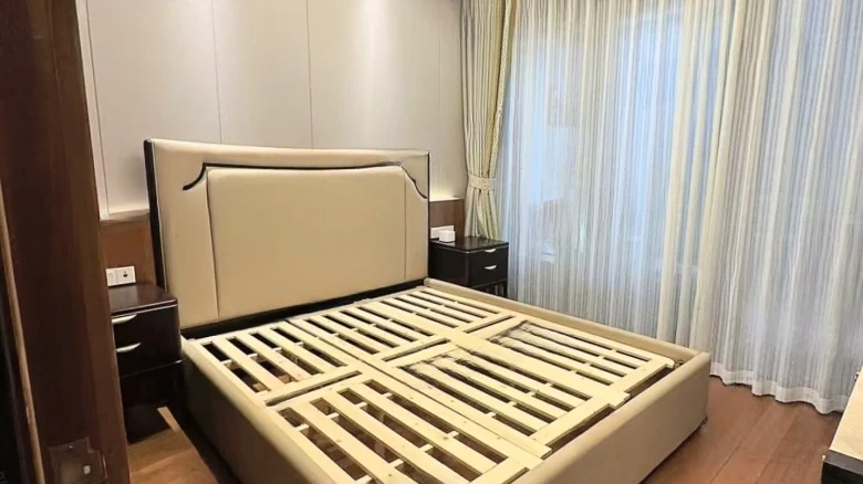 Blue Town Cloud Watching Town - View 4